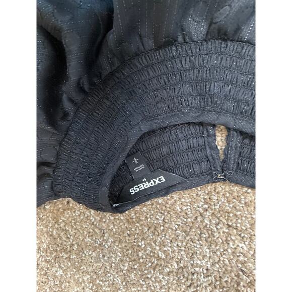 Express top blouse black/gold ruffle sleeve ruched bottom keyhole back SZ SM - Picture 6 of 10